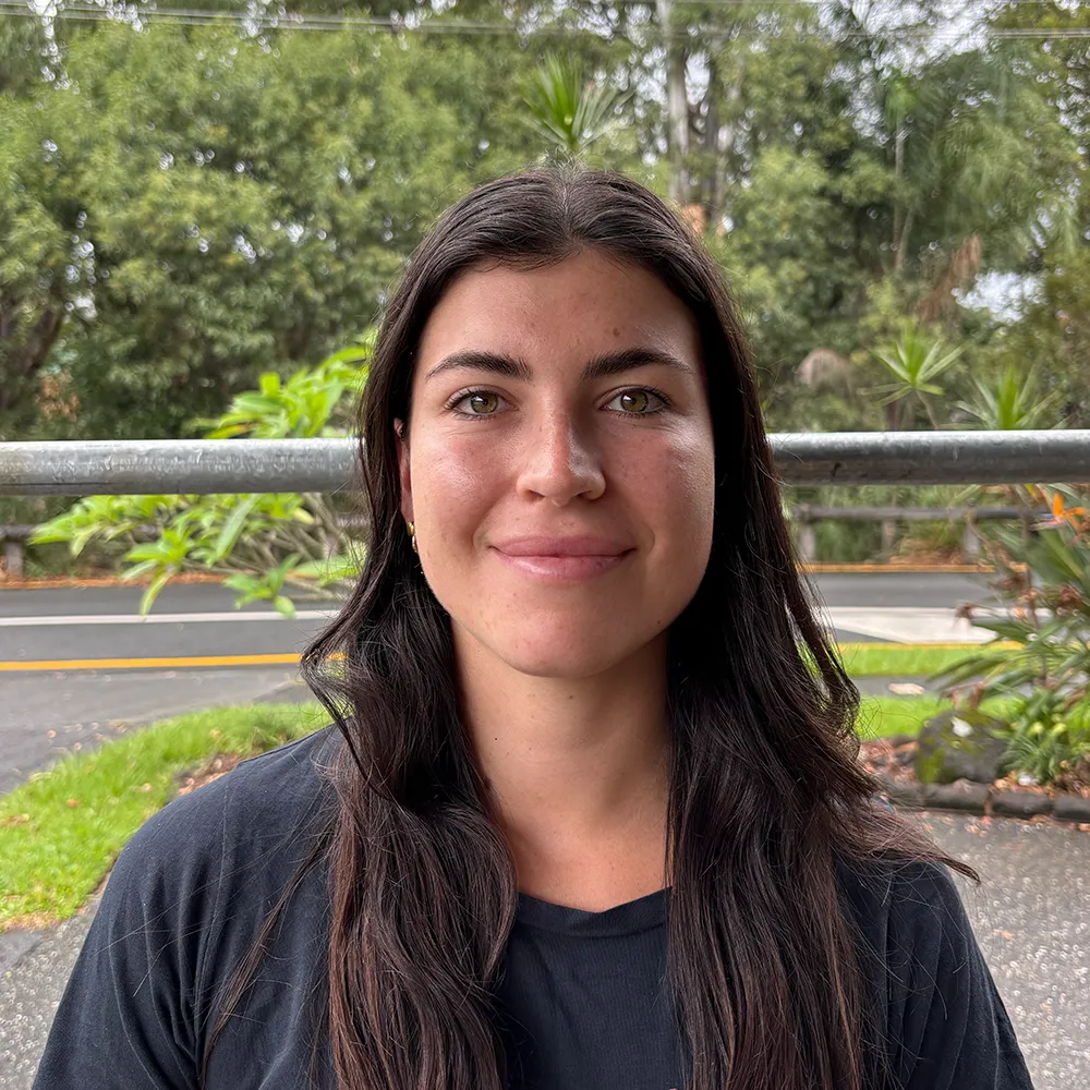 Tanisha Ploegsma - Social Media Manager